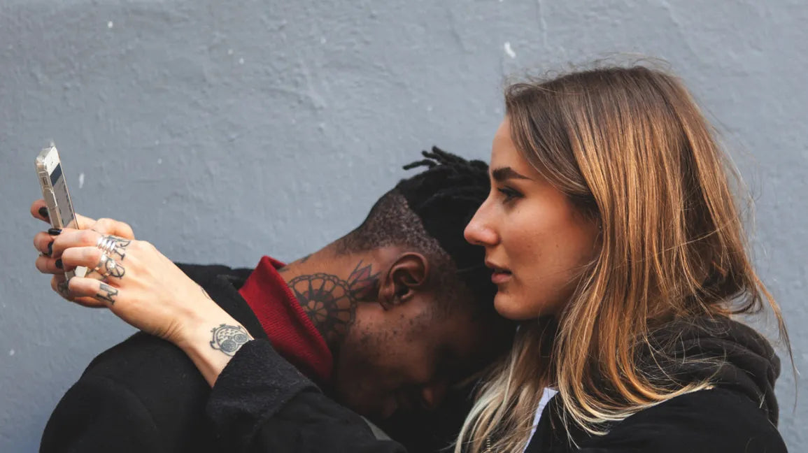 10 Signs You’re Dating a Narcissist — and How to Get Out
